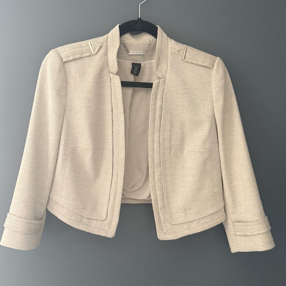 Beautiful linen jacket! - Picture 5 of 6
